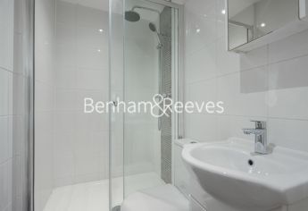 2 bedrooms flat to rent in Royal Drive, Friern Barnet, N11-image 9