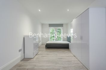 2 bedrooms flat to rent in Royal Drive, Friern Barnet, N11-image 19