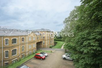 2 bedrooms flat to rent in Royal Drive, Friern Barnet, N11-image 20