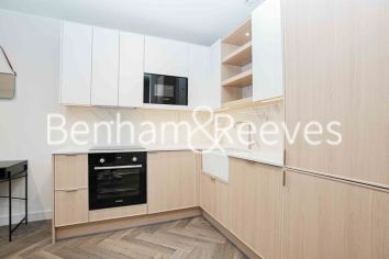 1 bedroom flat to rent in Henshaw Parade, Hampstead, NW9-image 2