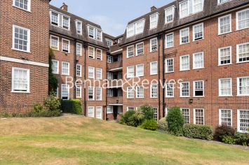 1 bedroom flat to rent in Prince Arthur Road, Hampstead, NW3-image 10