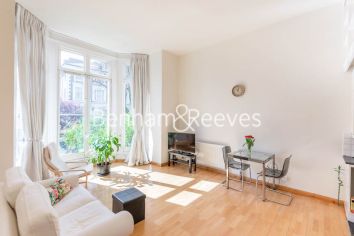 1 bedroom flat to rent in Upper Park Road, Belsize Park, NW3-image 5