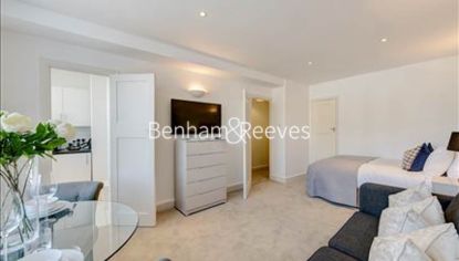 Studio flat to rent in Hill Street, Mayfair, W1J-image 7