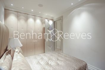 3 bedrooms flat to rent in Empire House, Thurloe Place, SW7-image 23