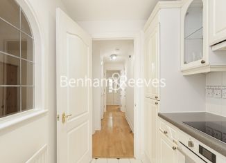 2  bedrooms flat to rent in Royal Westminster Lodge, Victoria, SW1P-image 9