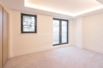 3 bedrooms flat to rent in Kensington Gardens Square, Hyde Park, W2-image 7