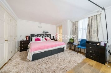 3 bedrooms flat to rent in Courtfield Gardens, Kensington, SW5-image 4