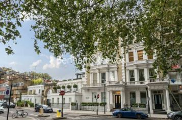 3 bedrooms flat to rent in Courtfield Gardens, Kensington, SW5-image 14