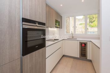 2 bedrooms flat to rent in Sinclair Road, West Kensington,W14-image 2