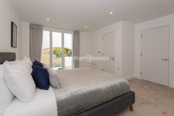 2 bedrooms flat to rent in Sinclair Road, West Kensington,W14-image 15