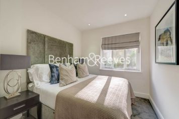 4 bedrooms flat to rent in Lexham Gardens, Kensington, W8-image 11