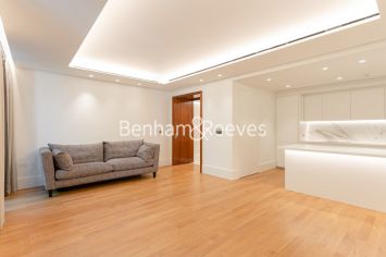 1 bedroom flat to rent in Lancer Square, Kensington, W8-image 2