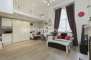 Studio flat to rent in Queens Gate, Kensington, SW7-image 3