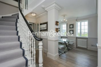 2 bedrooms flat to rent in Troy Court, Kensington High Street, W8-image 28