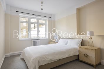 3 bedrooms flat to rent in Redcliffe Close, Kensington, SW5-image 3