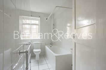 3 bedrooms flat to rent in Redcliffe Close, Kensington, SW5-image 4