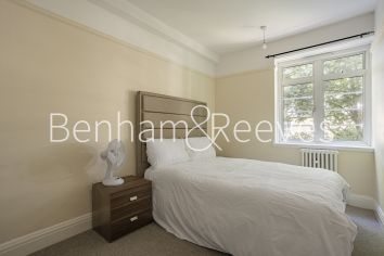 3 bedrooms flat to rent in Redcliffe Close, Kensington, SW5-image 12