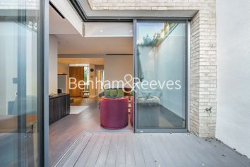 2 bedrooms house to rent in Young Street, Kensington, W8-image 17