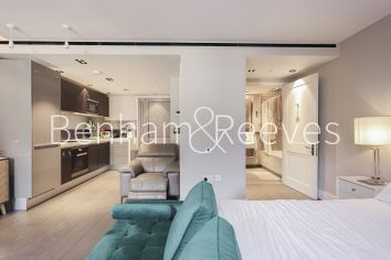 Studio flat to rent in Young Street, Kensington, W8-image 3