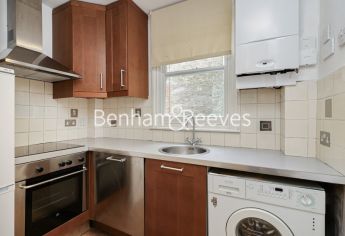 1 bedroom flat to rent in Courtfield Road, Kensington, SW7-image 2