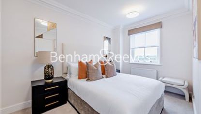 2 bedrooms flat to rent in Somerset Court, Kensington,W8-image 3