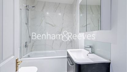 2 bedrooms flat to rent in Somerset Court, Kensington,W8-image 4