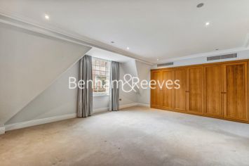 6 bedrooms house to rent in Cheniston Gardens, Kensington, W8-image 3