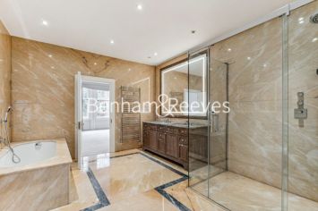 6  bedrooms house to rent in Cheniston Gardens, Kensington, W8-image 16