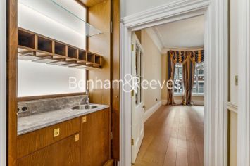 6  bedrooms house to rent in Cheniston Gardens, Kensington, W8-image 17