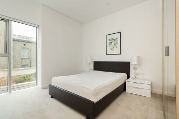 1  bedroom flat to rent in Bolander Grove, Hammersmith, SW6-image 4