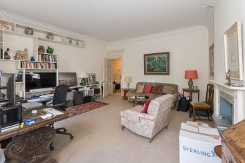 1 bedroom flat to rent in Kensington Court, Kensington, W8-image 3