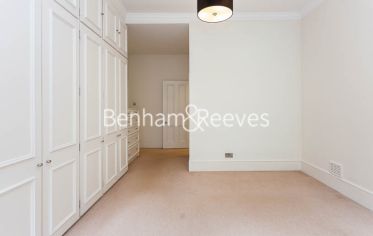 3 bedrooms flat to rent in Kensington Court Mansions, Kensington, W8-image 6