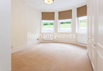 3 bedrooms flat to rent in Kensington Court Mansions, Kensington, W8-image 9