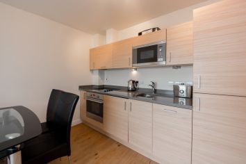 1 bedroom flat to rent in Heritage Avenue, Colindale, NW9-image 2