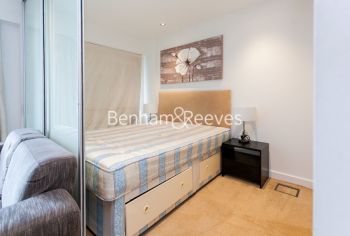 Studio flat to rent in East Drive, Colindale, NW9-image 3