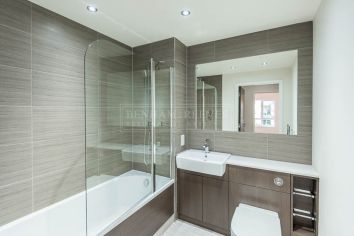 2 bedrooms flat to rent in East Drive, Colindale, NW9-image 4