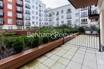 Studio flat to rent in Beaufort Square, Colindale, NW9-image 5