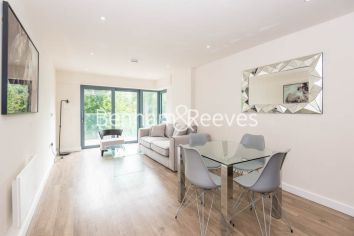 2 bedrooms flat to rent in Beaufort Square, Colindale, NW9-image 1