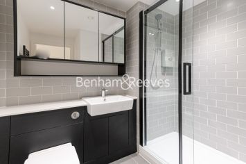 Studio flat to rent in Beaufort Square, Beaufort Park, NW9-image 4
