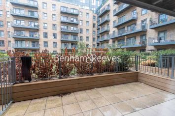 Studio flat to rent in Beaufort Square, Beaufort Park, NW9-image 5