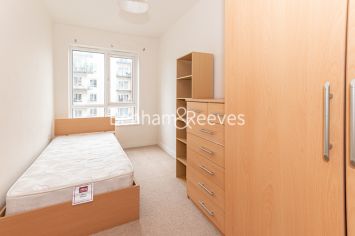 2 bedrooms flat to rent in Heritage Avenue, Beaufort Park, NW9-image 7