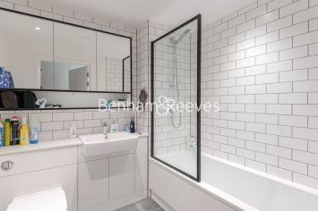 3 bedrooms flat to rent in Beaufort Square, Colindale, NW9-image 4