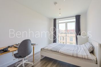 2 bedrooms flat to rent in Colindale Gardens, Beaufort Park, NW9-image 14