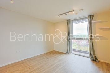 1 bedroom flat to rent in Mar House,The Hyde, NW9-image 5