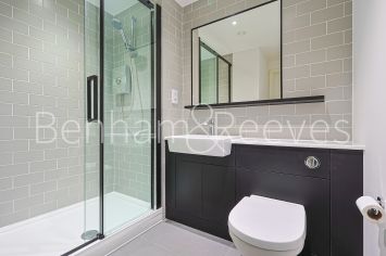 Studio flat to rent in Beaufort Park, Beaufort Square, NW9-image 3