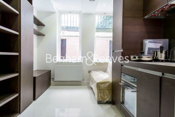 Studio flat to rent in Albany House, Judd Street, WC1H-image 2