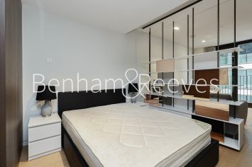 Studio flat to rent in Casson Square, Southbank Place, SE1-image 8