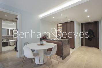 1 bedroom flat to rent in Lincoln Square, 18 Portugal Street, WC2A-image 2