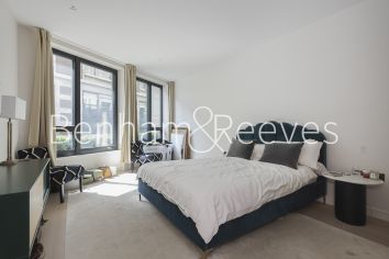 1 bedroom flat to rent in Lincoln Square, 18 Portugal Street, WC2A-image 7