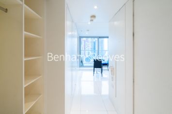 Studio flat to rent in Pan Peninsula Square, Canary Wharf, E14-image 7